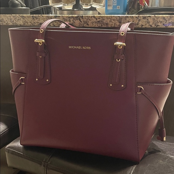 Michael Kors Deep Purple Tote Bag - Picture 1 of 5